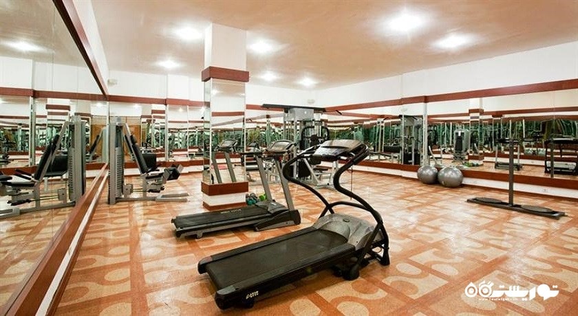 سالن بدنسازی هتل آدونیس